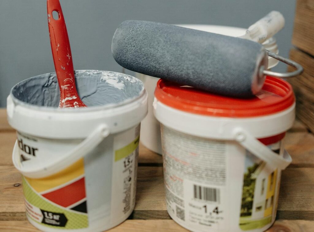 Can You Throw Away Paint Buckets?